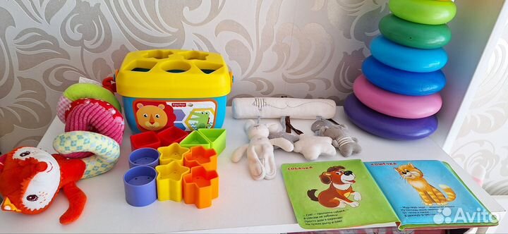 Развивающие игрушки сортер fisherprice, пирамида