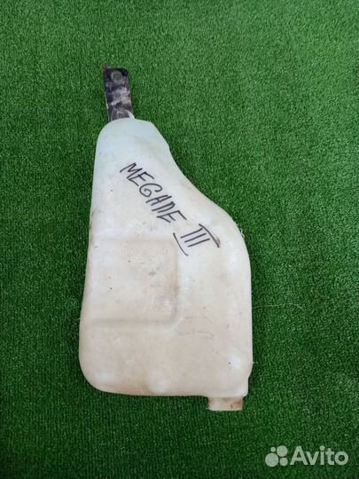 Бачок омывателя Renault Megane III 2009-2016