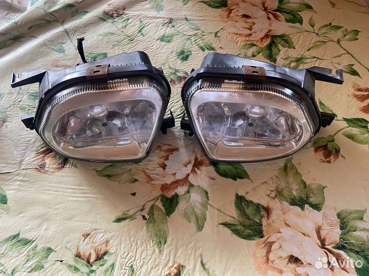 Оригинальные Противотуманные фары на w211