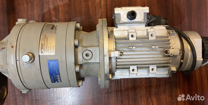 Мотор редуктор Bongfiglioli серии 300 с энкодером