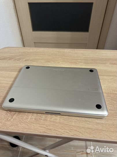 Apple MacBook 13 2008