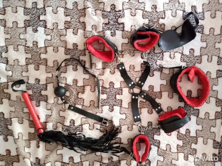 Набор наручники, ошейник,плетка аксессуары