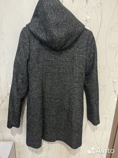 Пальто женское с капюшоном 44 размер