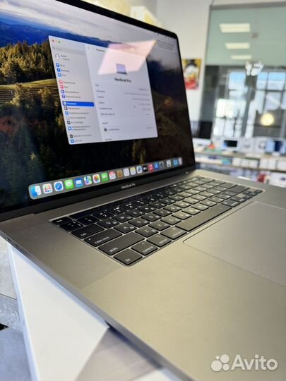 Apple MacBook Pro 16. 1Tb/16Gb. Состояние Нового