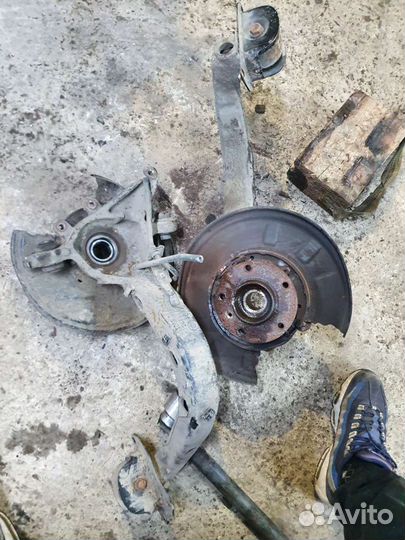 Рычаг со ступицей задний на бмв е46