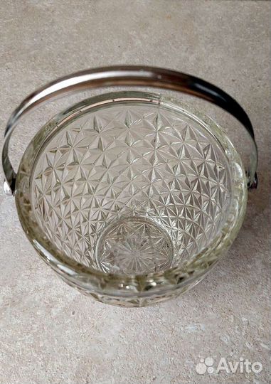 Хрустальная сахарница
