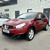 Nissan Qashqai 1.6 CVT, 2013, 147 900 км, с пробегом, цена 900 000 руб.