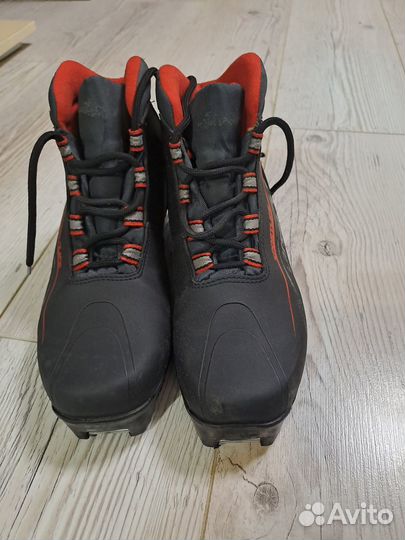 Ботинки для беговых лыж larsen