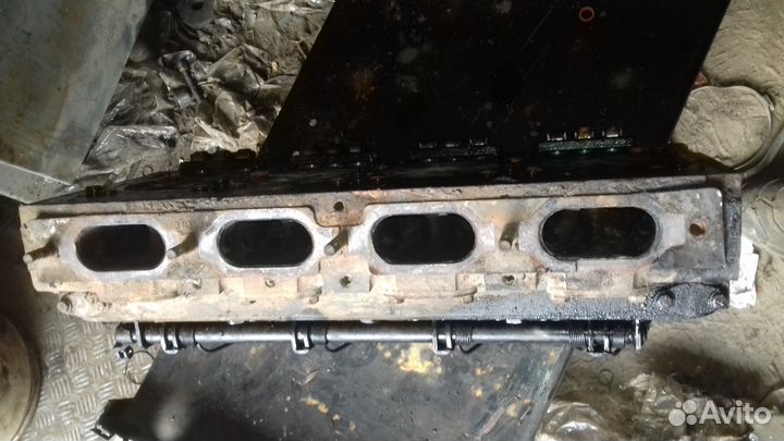 Продам головку блока целиндров на Detroit Disel 92