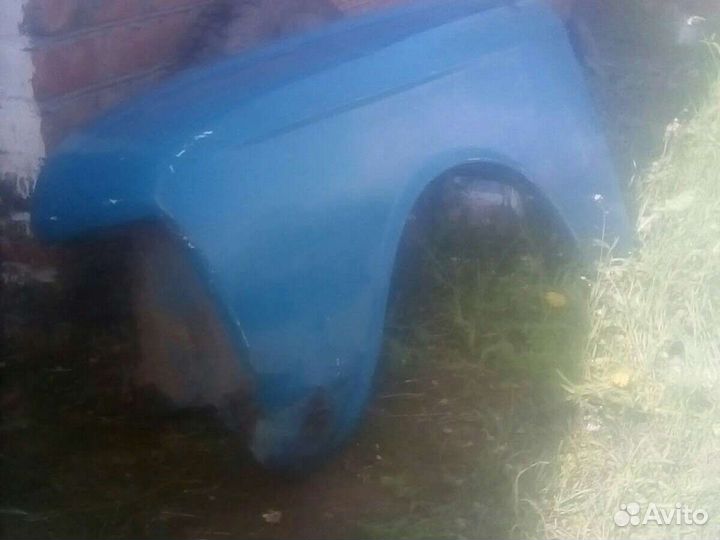 Крыло левое москвич 412