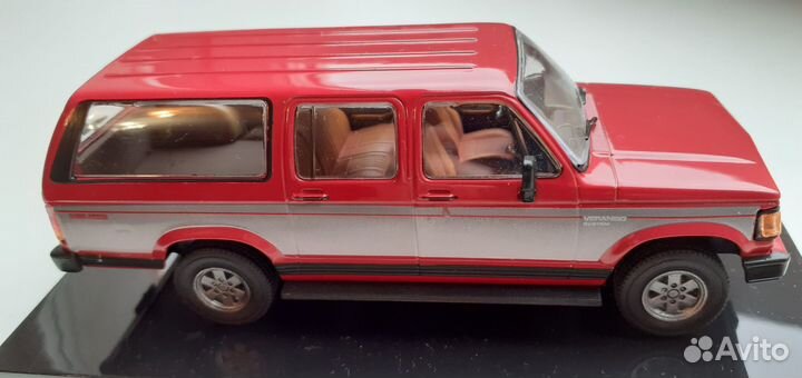 Cherolet Veraneio Custom 1993 (модель 1:43)