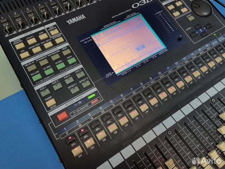 Yamaha 03D Цифровая Микшерная Консоль