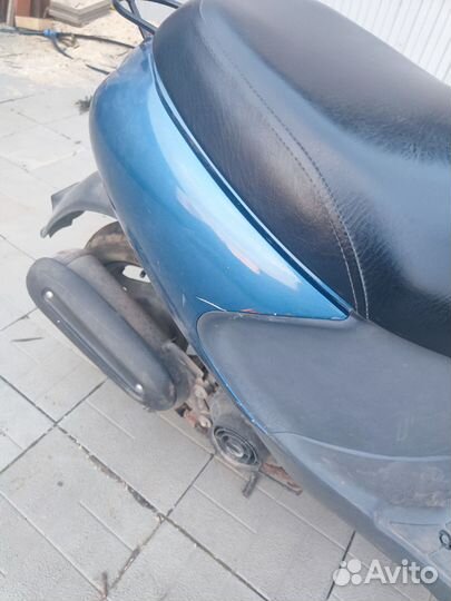 Suzuki lets 4 скутер