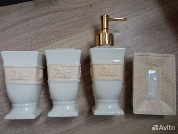 Набор новый керамика для ванной комнаты