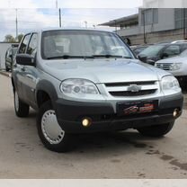 Chevrolet Niva 1.7 MT, 2015, 93 000 км, с пробегом, цена 619 999 руб.