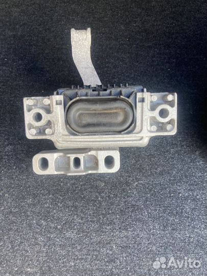 Новая оригинальная опора двигателя vag