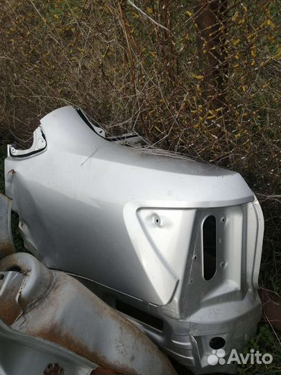 Крыло на гранту