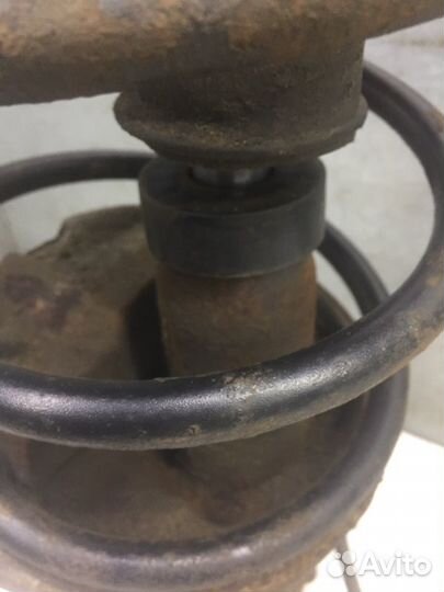 Амортизатор передний правый Volvo S40 седан B4184S