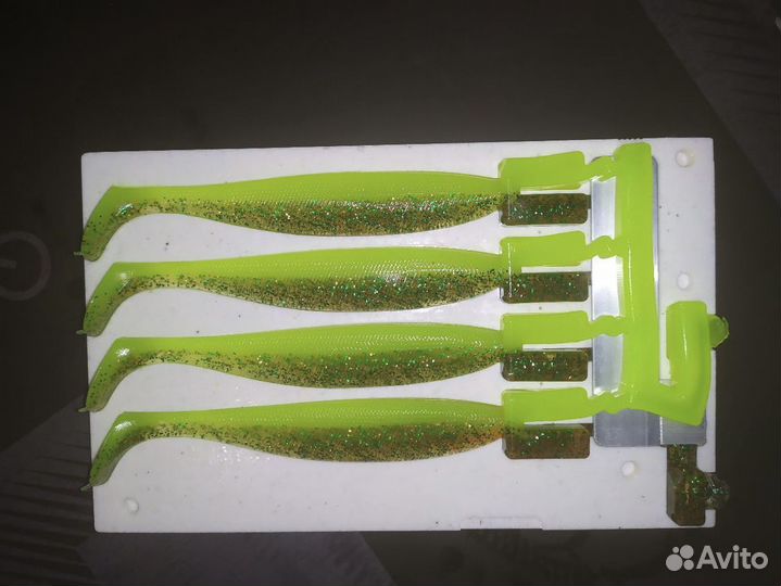 Формы для двухцветного литья приманок