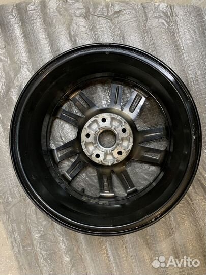 Одна штука диск оригинал на Kia Cerato 4 K3 R16