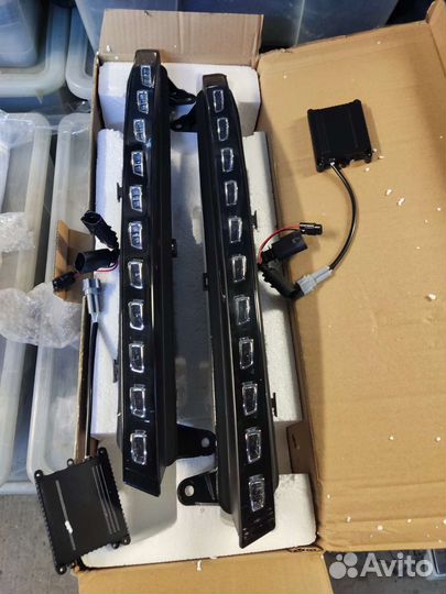 Дхо поворотник переднего бампера Audi Q7 4L дорест