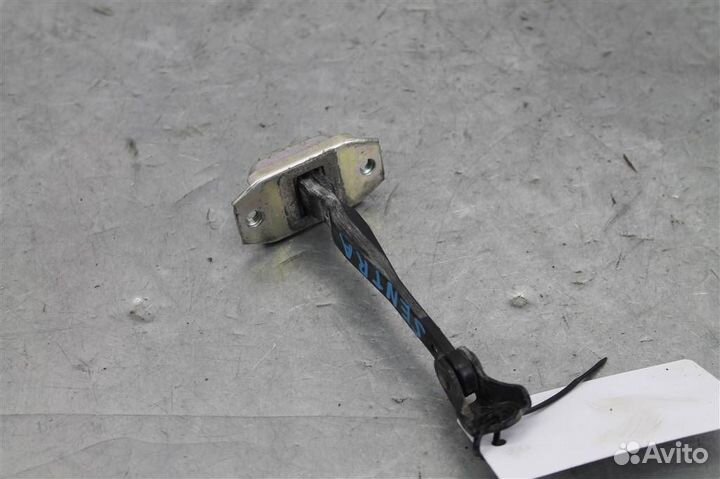 Ограничитель двери задней левой Nissan Sentra B17