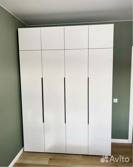 Шкаф распашной