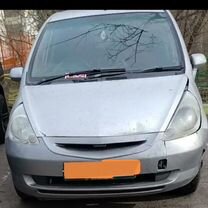 Honda Fit 1.3 CVT, 2001, 444 444 км, с пробегом, цена 300 000 руб.