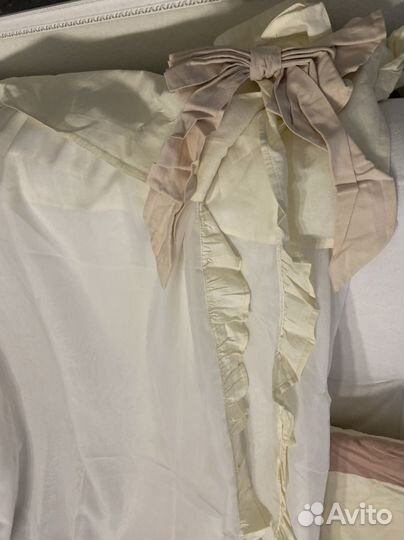 Бортики, балдахин, постельное белье в кроватку б/у