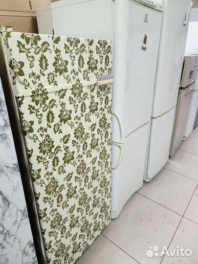 Холодильник Бирюса