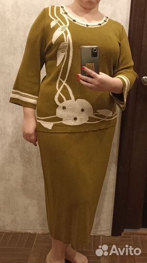 Шерстяной костюм женский с юбкой