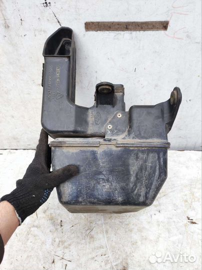 Резонатор воздушного фильтра Hyundai Sonata IV EF