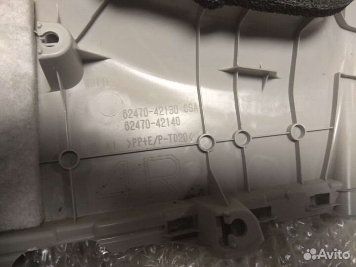 Обшивка багажника верхняя Toyota Rav 4 A40. 2013