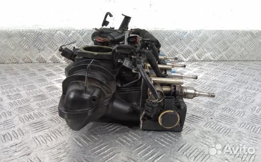 Впускной коллектор бензиновый audi A5 1 (2NT08C601