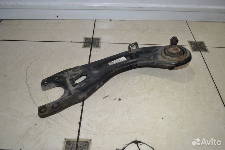 Рычаг задний правый продольный Kia Ceed