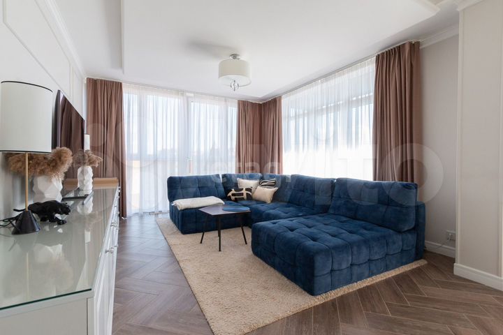 3-к. квартира, 143,9 м², 9/10 эт.
