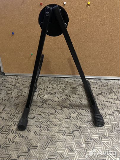 Стойка и держатели для гитары