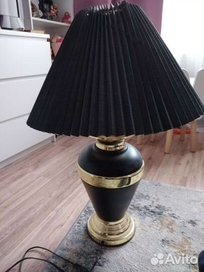 Лампа настольная