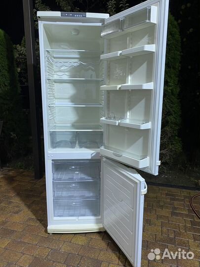 Холодильник