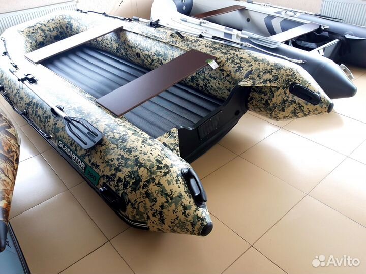 Надувная лодка gladiator E380S в наличии