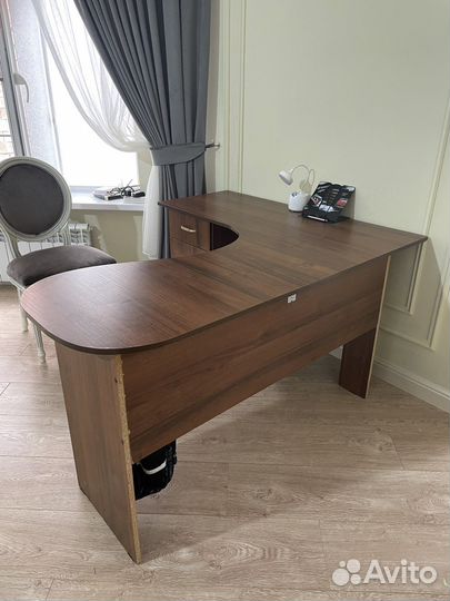 Парта, рабочий стол