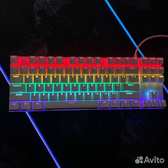 Механическая клавиатура с подсветкой