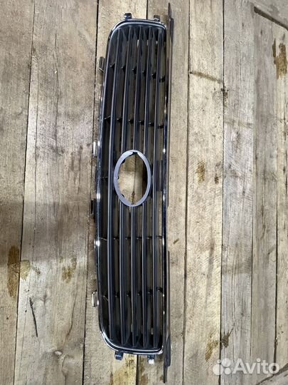 Решетка рсдиатора тойота