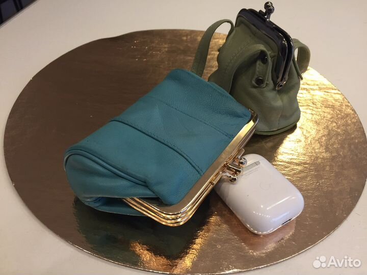 Миниатюрные кошелек-косметички из кожи