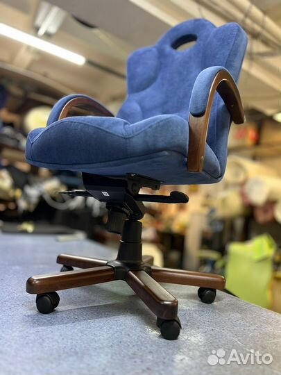 Компьютерное кресло