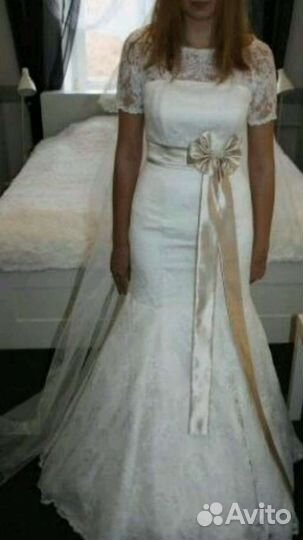 Новое свадебное платье (44 размер)