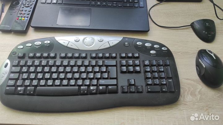 Игровая беспроводная клавиатура Logitech Y-RJ20