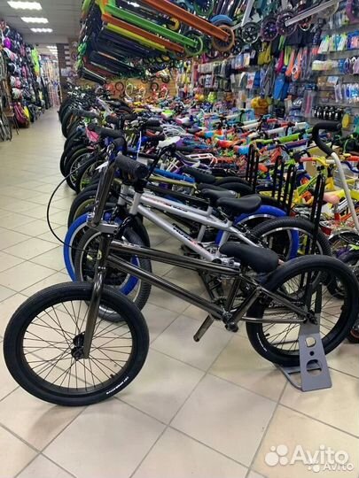 Трюковой велосипед BMX