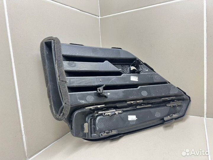 Решетка накладка переднего бампера Geely Atlas Pro