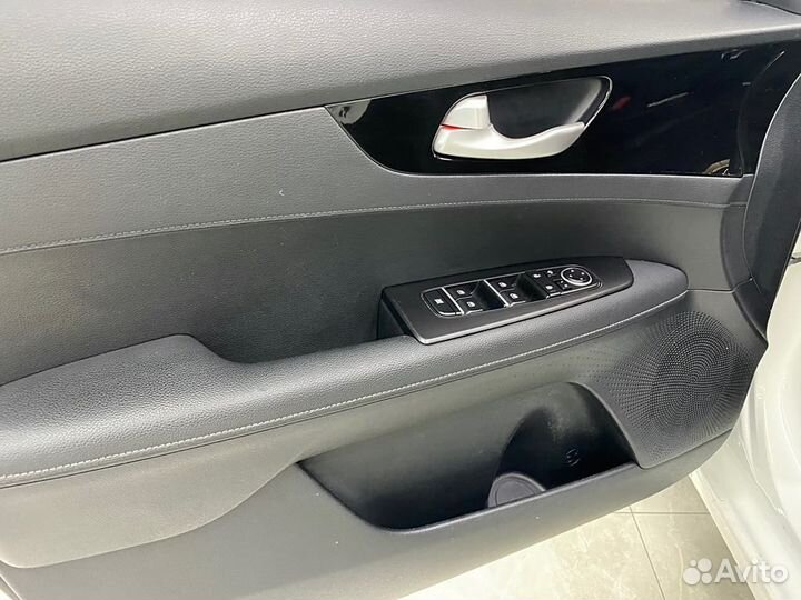 Kia K3 1.5 CVT, 2021, 40 000 км